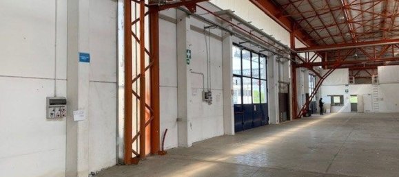  مستودع في Bologna, Italy 1950متر مربع رقم 149533 9