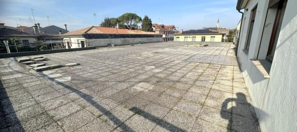 4 rooms Apartment in Padua, Italy No. 32066 20