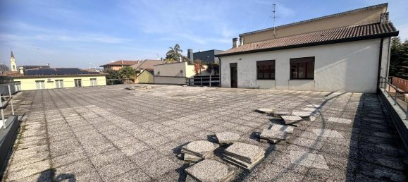 4 rooms Apartment in Padua, Italy No. 32066 22