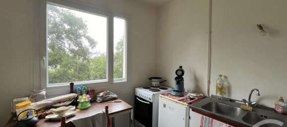 Studio in Lisieux, France, Nr. 358765 4