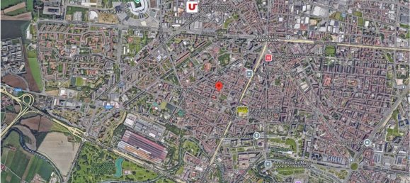 2 rooms Apartment in Turin, Italy No. 10163 4