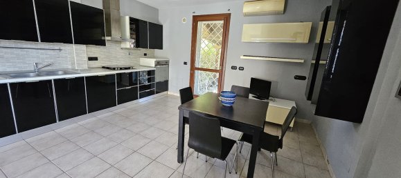 3 bedrooms House in Rome, Italy No. 357022 14