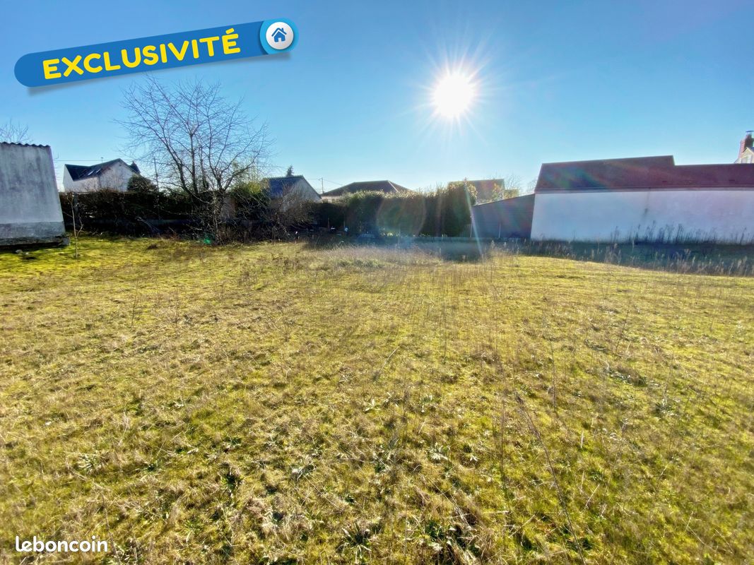 618m² Land in Fay-aux-Loges, France No. 86961