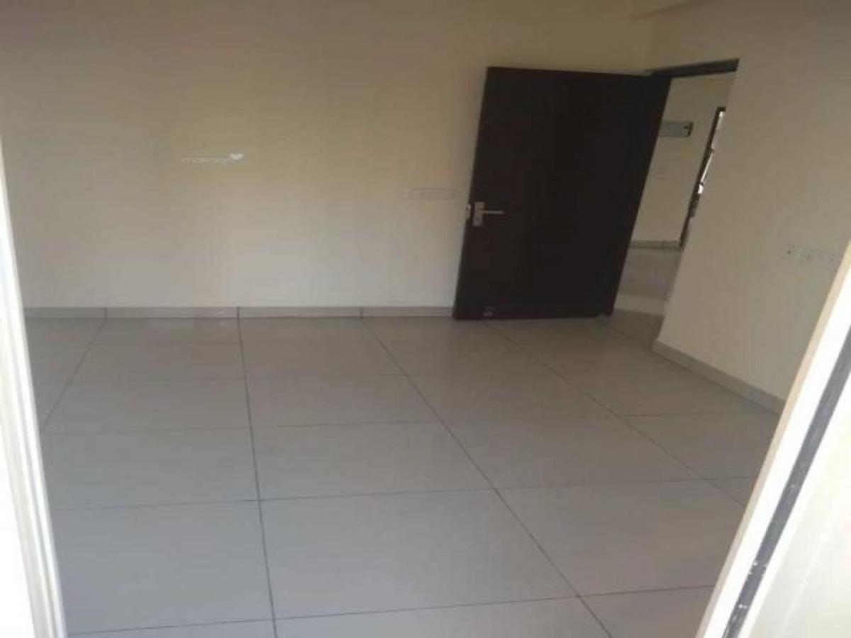 2 bedrooms House in Noida, India No. 67881