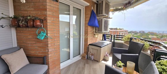 4 bedrooms Penthouse in Premia De Mar, Spain No. 209545 15