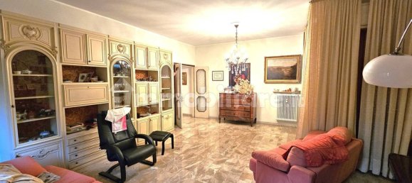 4 Schlafzimmer Wohnung in Cremona, Italy, Nr. 102662 3