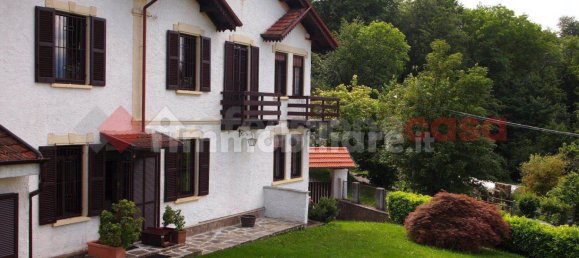 3 bedrooms Villa in Stresa, Italy No. 266919 26