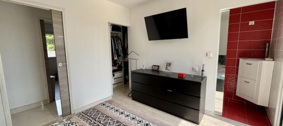 Дом с 4 спальнями в Тулан, Франция № 342308 4