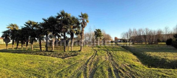 Casa de 3 dormitorios en San Michele al Tagliamento, Italy No. 220508 21