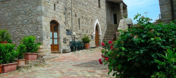 Квартира с 6 спальнями в Роккастрада, Италия № 56064 4