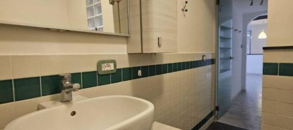 5 rooms Apartment in Genoa, Italy No. 11648 25