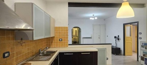 5 rooms Apartment in Genoa, Italy No. 11648 18