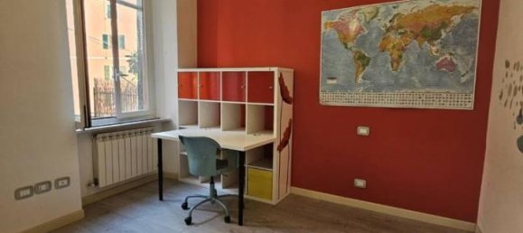 5 rooms Apartment in Genoa, Italy No. 11648 4