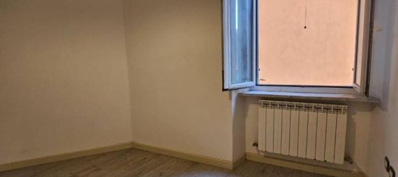 5 rooms Apartment in Genoa, Italy No. 11648 9