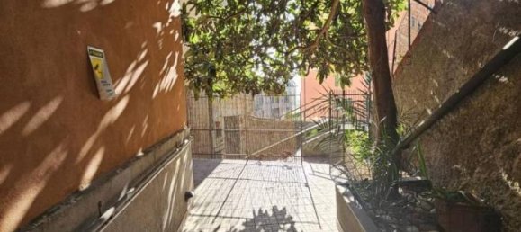 5 rooms Apartment in Genoa, Italy No. 11648 57