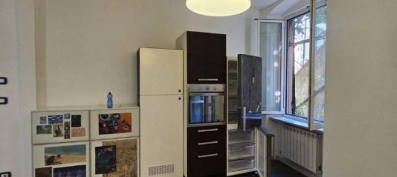 5 rooms Apartment in Genoa, Italy No. 11648 8