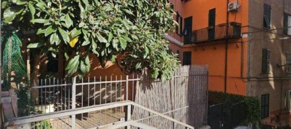 5 rooms Apartment in Genoa, Italy No. 11648 49