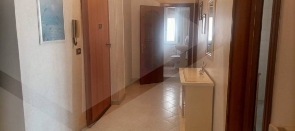 Квартира с 3 комнатами в Бари, Италия № 20669 23