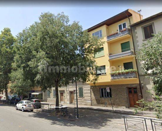 2 bedrooms Apartment in Florence, Italy No. 9933