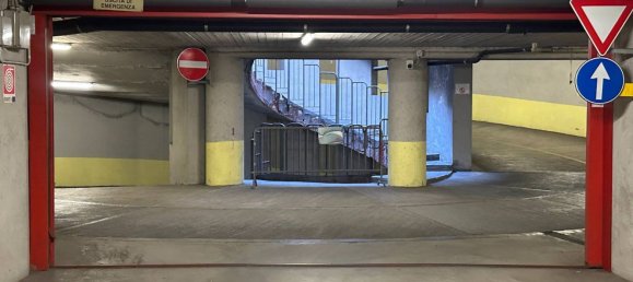 18m² Garage in Cuneo, Italy No. 132043 4