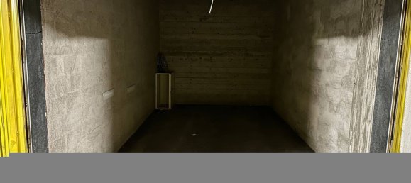 18m² Garage in Cuneo, Italy No. 132043 5