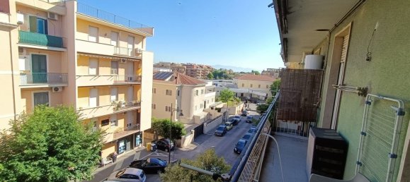Apartamento de 2 habitaciónes en Ciampino, Italy No. 28644 2