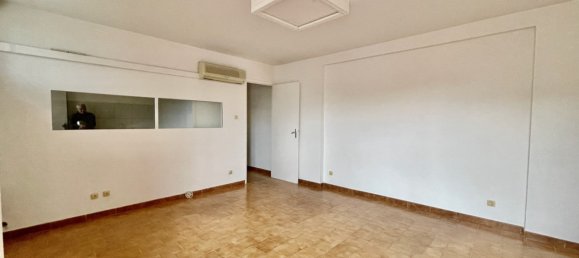 1 bedroom Apartment in Ajaccio, France No. 86996 2