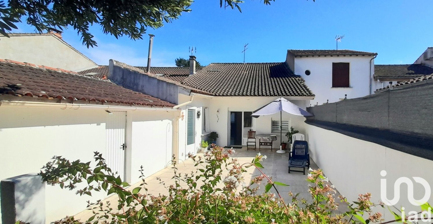 5 rooms House in Valence, France No. 295719