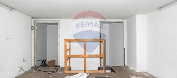 2غرفة عقار تجاري في Acireale, Italy رقم 22904 19