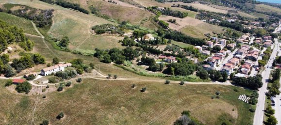  Land in Ripatransone, Italy No. 314601 4