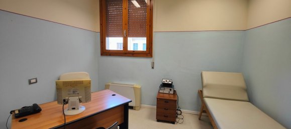 440m² Office in Montevarchi, Italy No. 229169 34