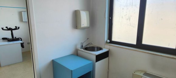 440m² Office in Montevarchi, Italy No. 229169 12