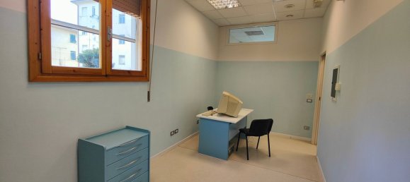 440m² Office in Montevarchi, Italy No. 229169 30