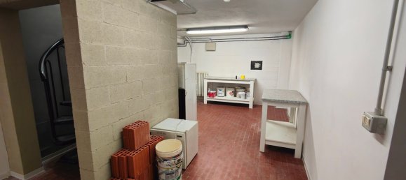 440m² Office in Montevarchi, Italy No. 229169 45