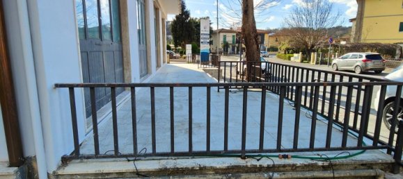 440m² Office in Montevarchi, Italy No. 229169 9