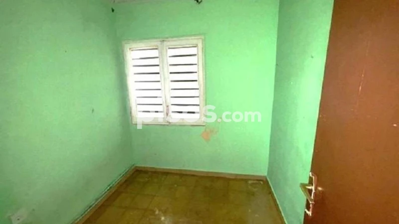 Apartamento de 3 dormitorios en Terrassa, Spain No. 202689