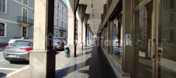 2 rooms Commercial property in Arona, Italy No. 108441 4