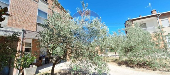 8 rooms House in Trevi, Italy No. 45932 5