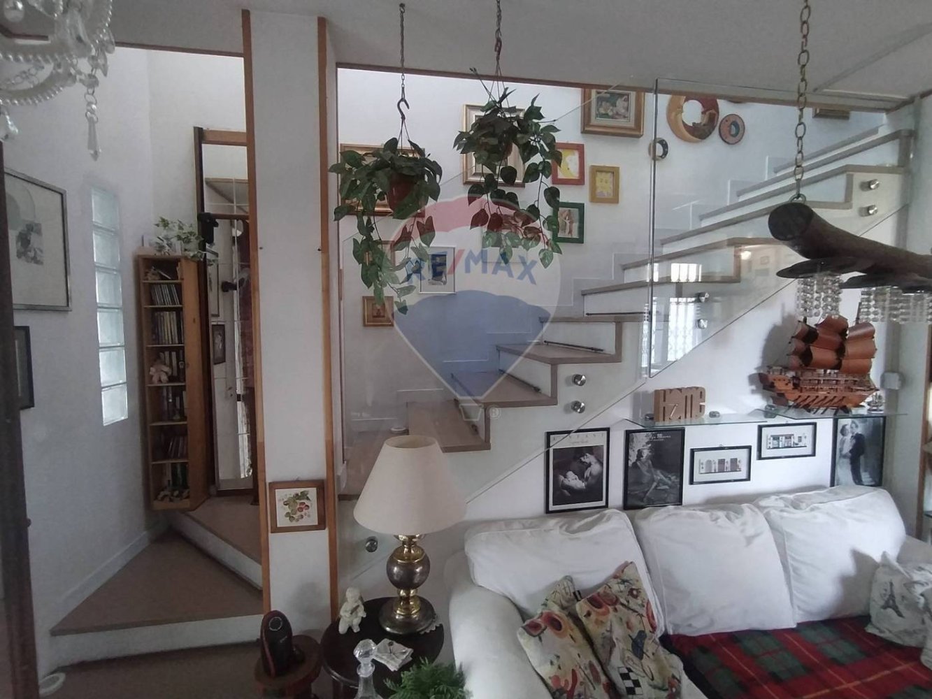 Casa de 2 dormitorios en Tradate, Italy No. 137231