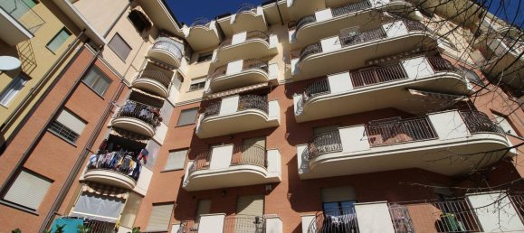 4 rooms Apartment in Moncalieri, Italy No. 44333 4