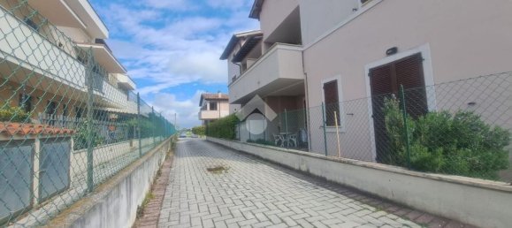 4 rooms Apartment in Spello, Italy No. 129851 6