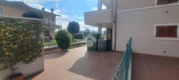 4 rooms Apartment in Spello, Italy No. 129851 2