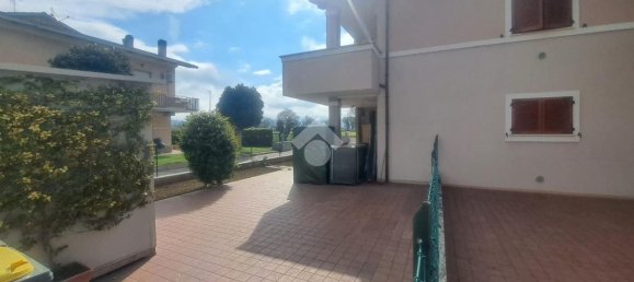 4 rooms Apartment in Spello, Italy No. 129851 4