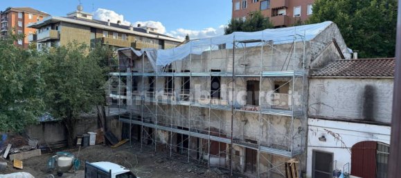 2 Schlafzimmer Wohnung in Paderno Dugnano, Italy, Nr. 352205 19