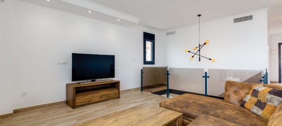 4 bedrooms Villa in La Mata, Spain No. 290630 19