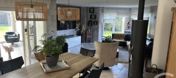 Замки и поместья с 4 спальнями в Доммартен-ле-Ремирмон, Франция № 211202 16