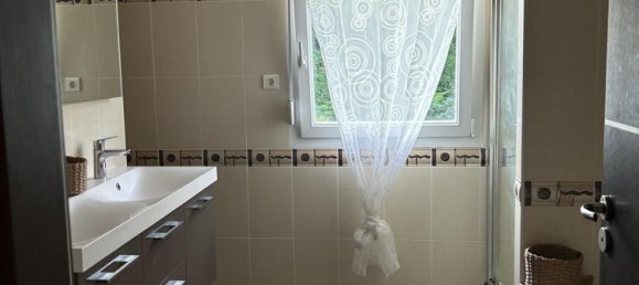 Замки и поместья с 4 спальнями в Доммартен-ле-Ремирмон, Франция № 211202 34