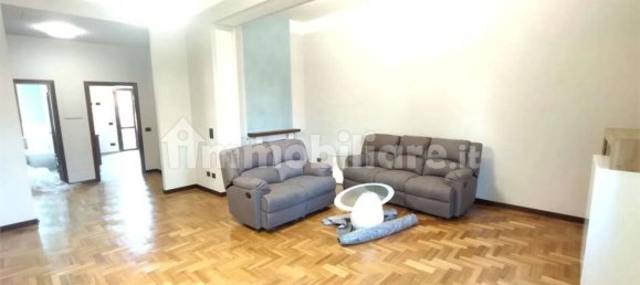 3 bedrooms Apartment in Tortona, Italy No. 355993 4