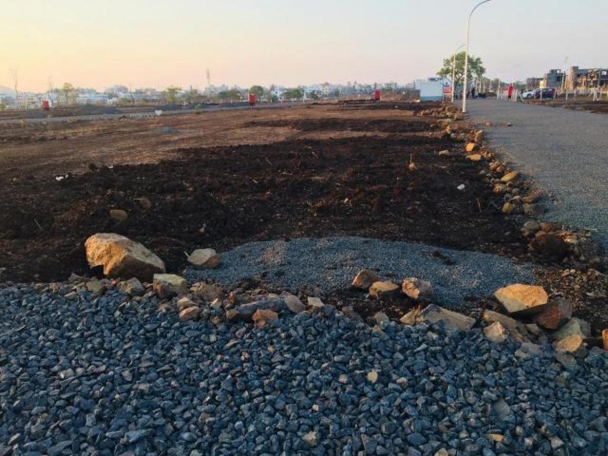  Land in Pune, India No. 37707