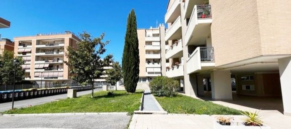 3 rooms Penthouse in Rome, Italy No. 22169 3